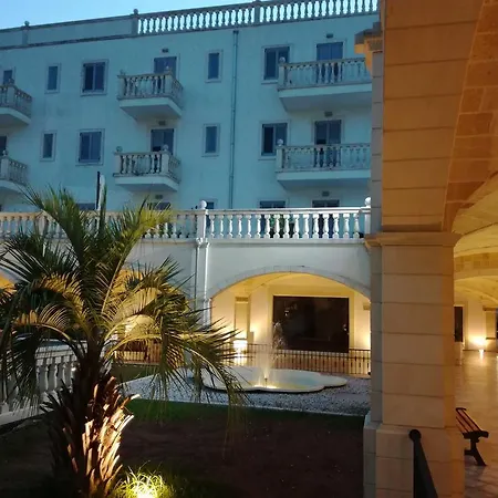 Terrazza 23 2* 加利波利